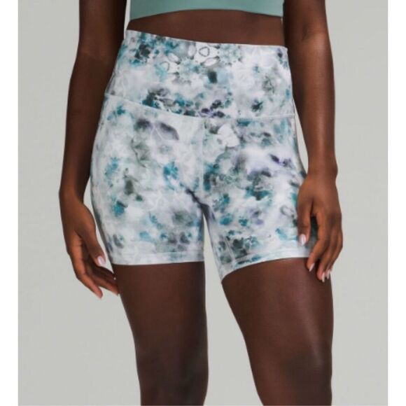 EUC Lululemon Align 6in Biker Shorts in Kaleidofloral, $60 Sz 2 B7 - Picture 1 of 8